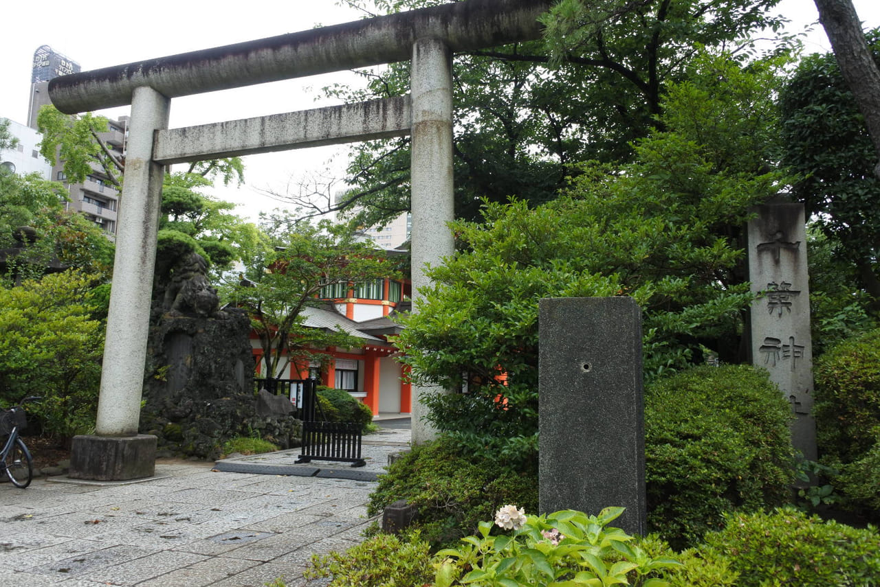 千葉神社の鳥居