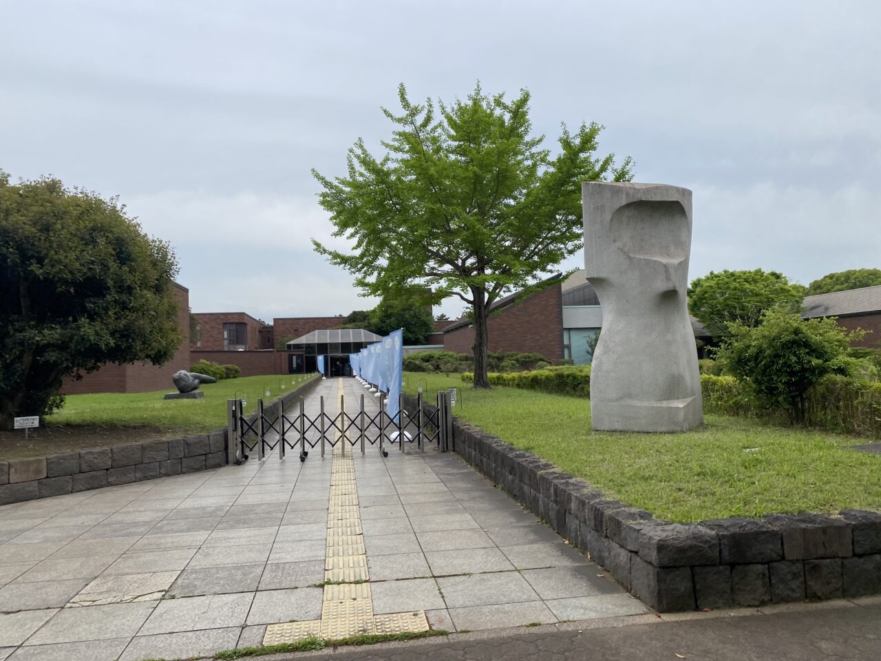 千葉市美術館入り口