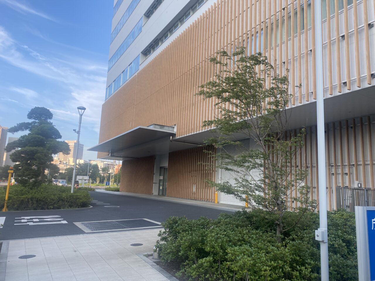 千葉市役所入り口